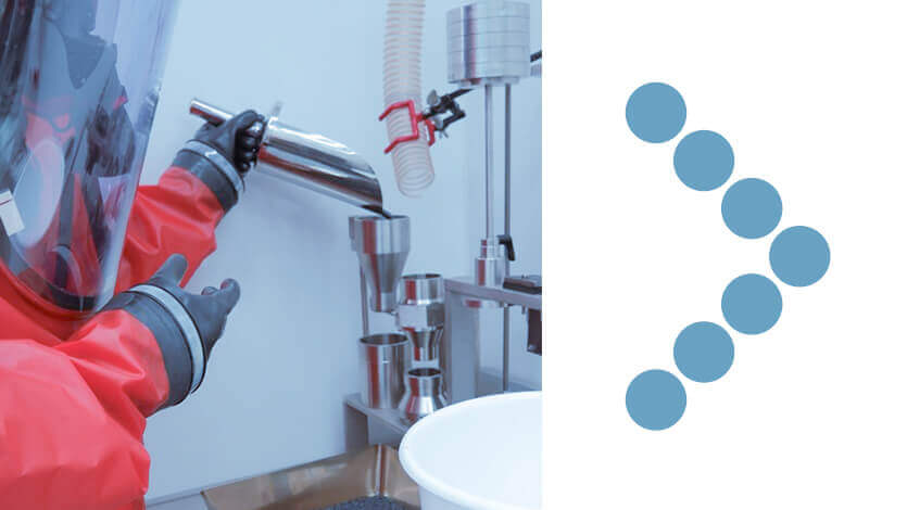 Coperion employee in protective clothes