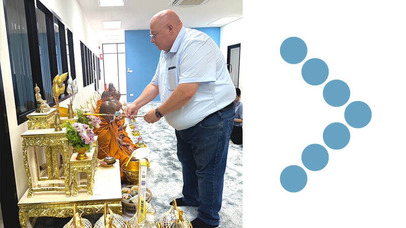 Coperion employee at Buddhist opening ceremony at Thailand location