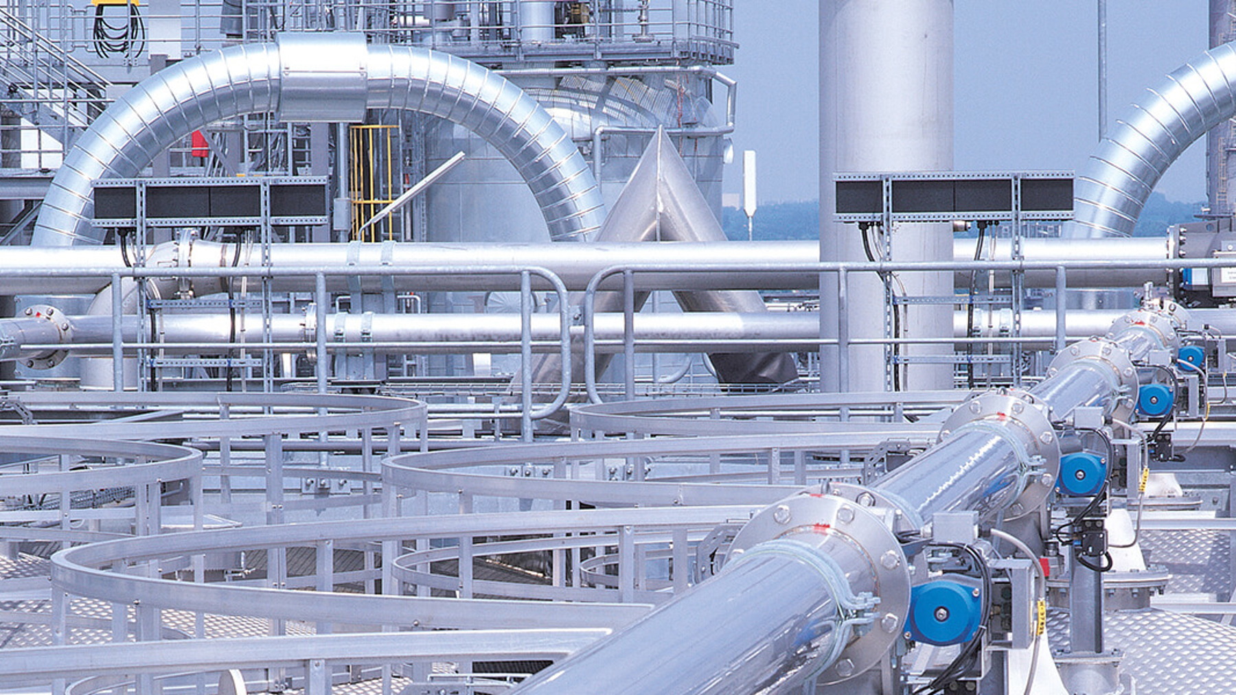 Field Service, Start-up and Site Management – Coperion