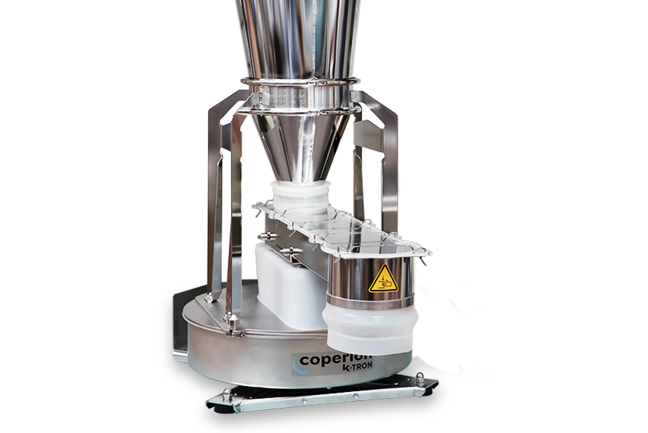 V200 vibratory feeder on D5 platform scale