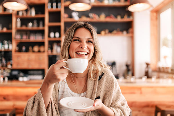Woman drinking coffee 